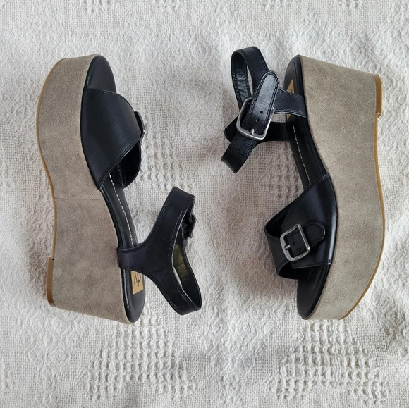 Dolce Vita Strapped Slip On Suede High Platform Sandal - Picture 2 of 9